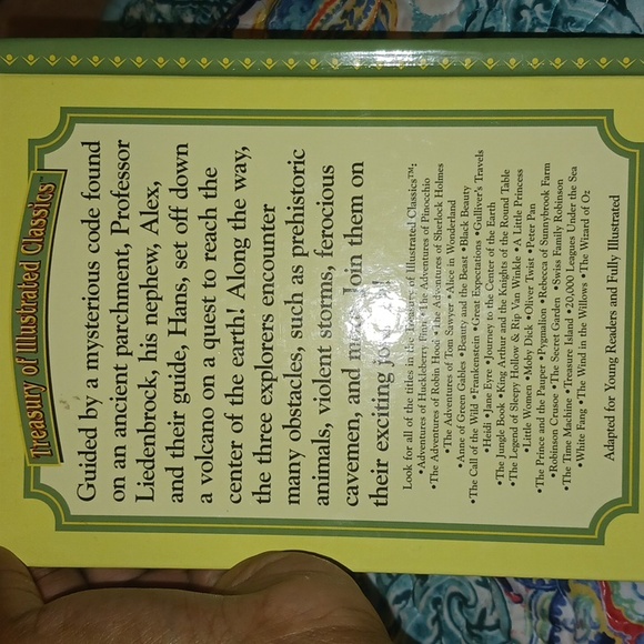 Chapter book - Picture 3 of 4